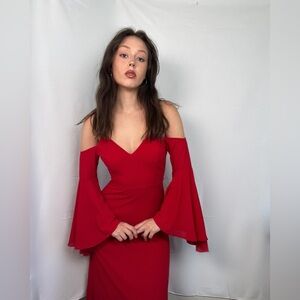 Lulu’s red dress